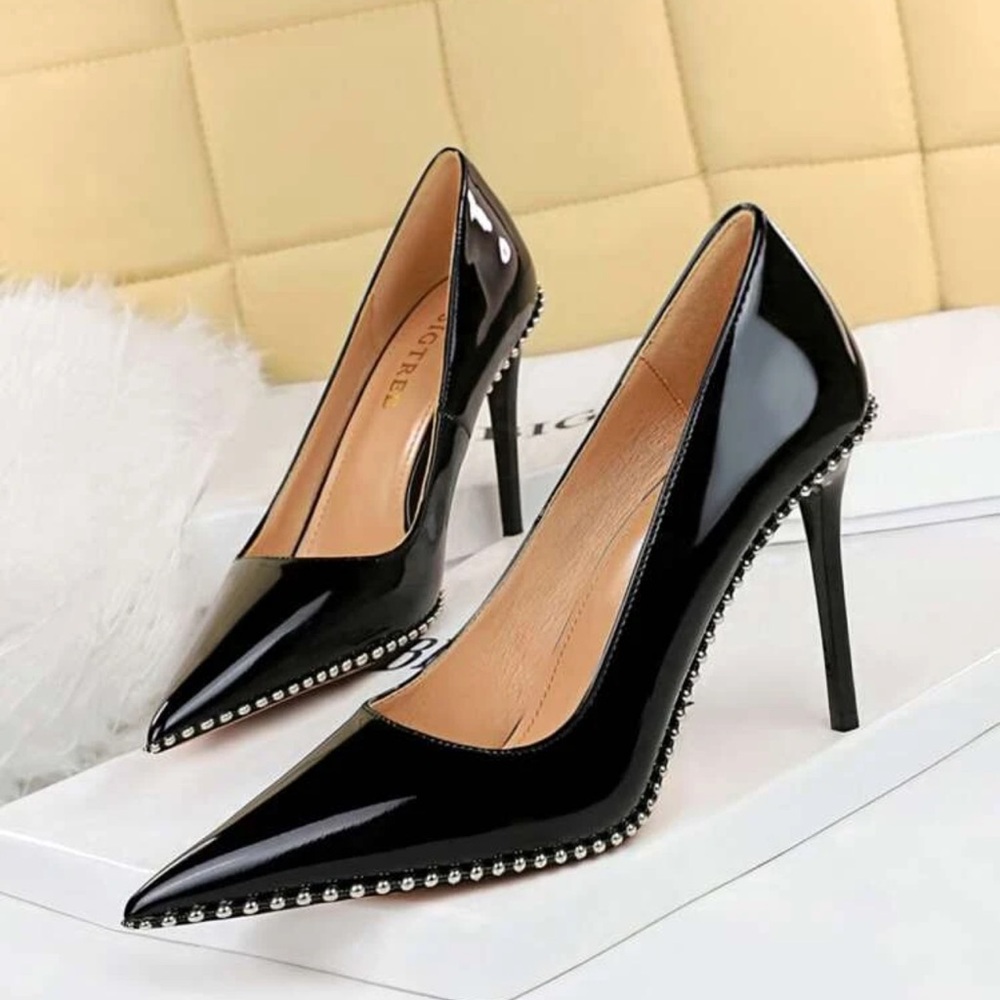 Elegant Black Stiletto Heels
